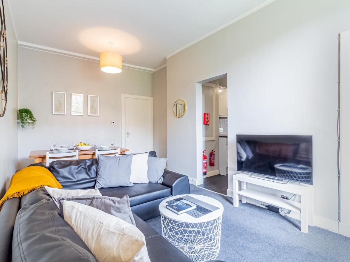 Pass The Keys Spacious And Homely Flat On The Royal Mile EDI Exterior photo